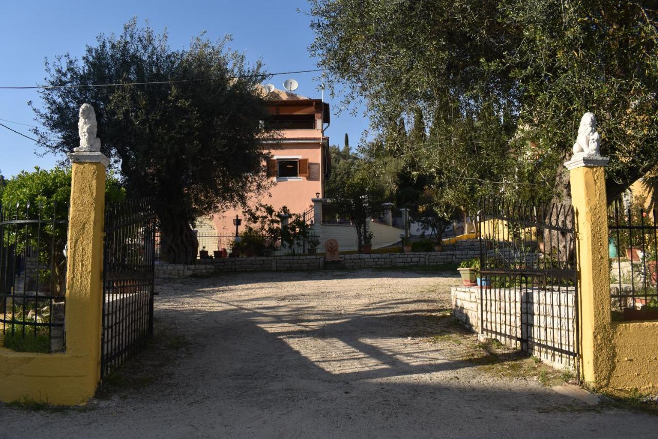 Maison Anna Corfu Holiday Apartments Ypsos Exterior photo
